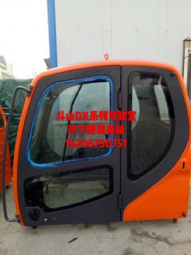 點擊查看詳細信息<br>標題：斗山DX260/DX300/DX系列駕駛室總成 帶內(nèi)飾  閱讀次數(shù)：2138